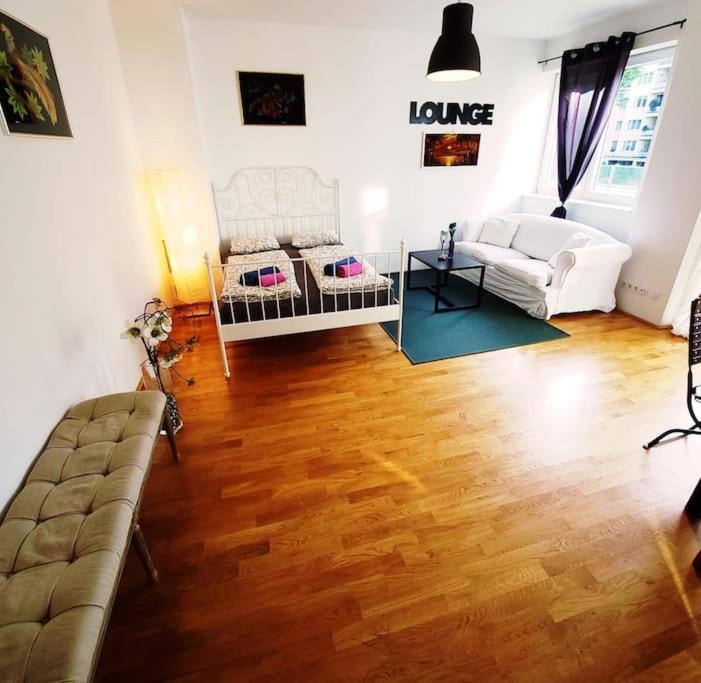 Ferienwohnung Art Of Simmering Wien Exterior foto